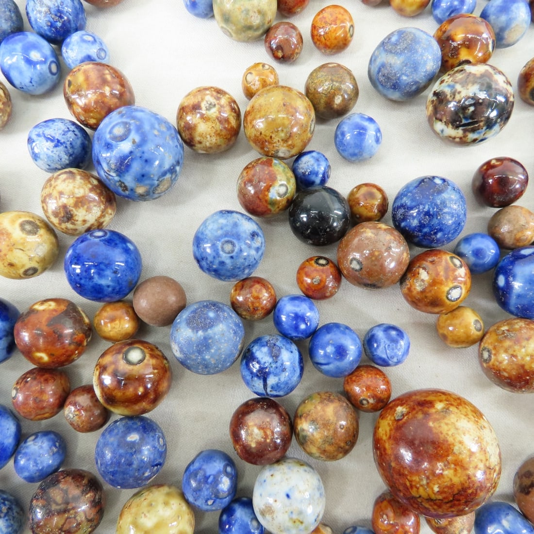 3 Pounds of Vintage Bennington Marbles - 7
