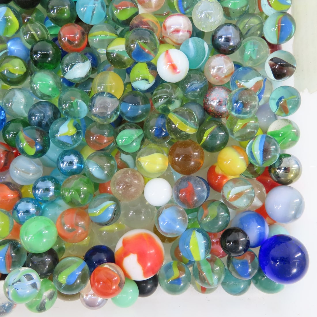 16 Pounds of Vintage & Modern Machine Made Marbles - 13