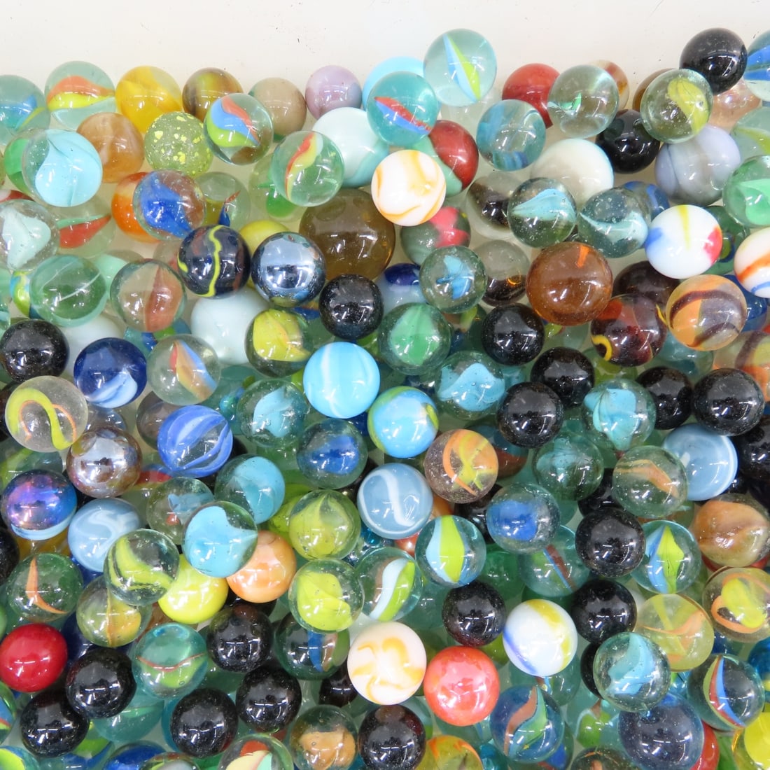 16 Pounds of Vintage & Modern Machine Made Marbles - 3