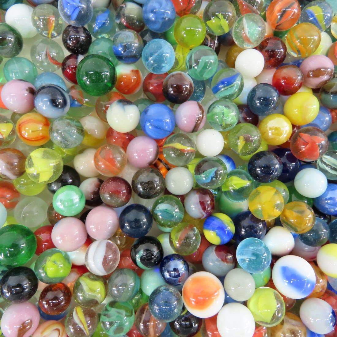 15 Pounds of Vintage & Modern Machine Made Marbles - 7