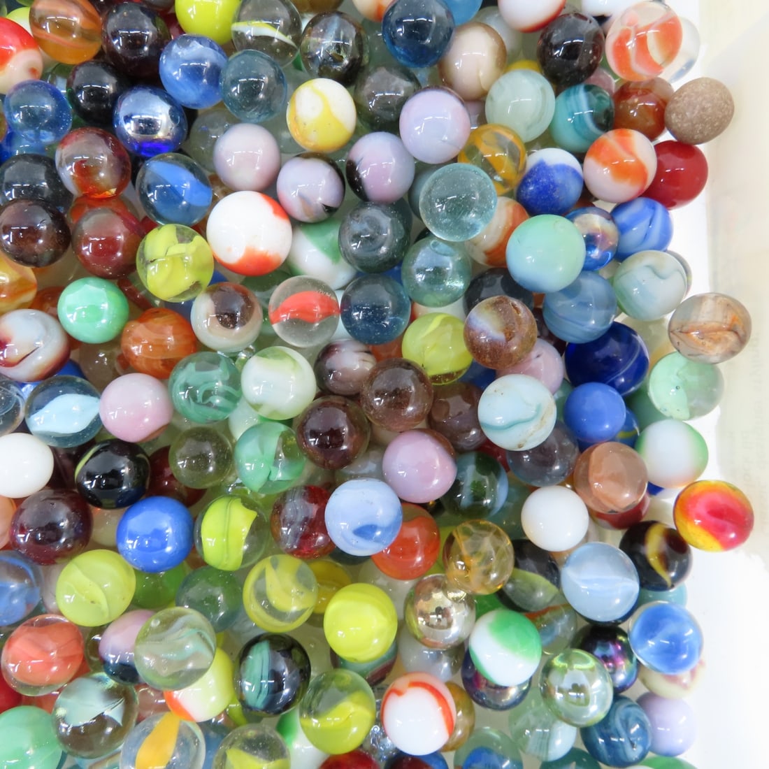 15 Pounds of Vintage & Modern Machine Made Marbles - 9