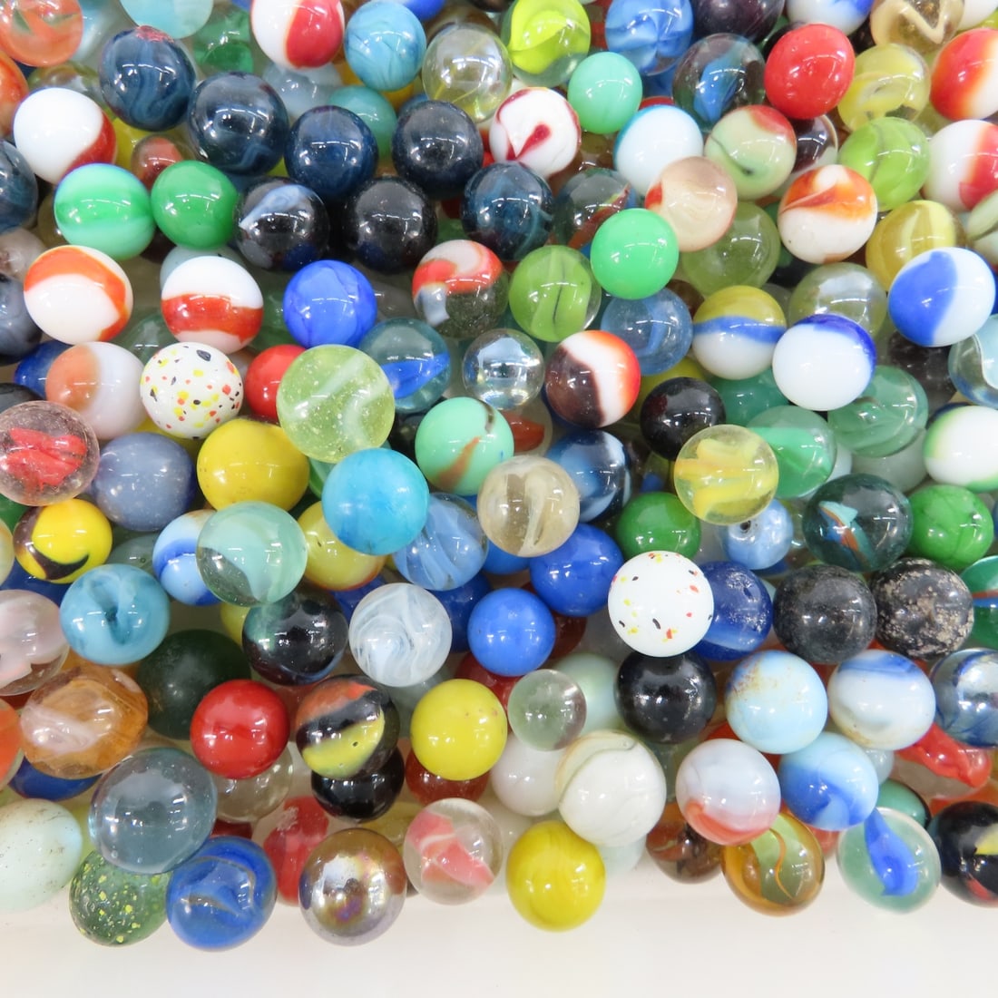 16 Pounds of Vintage & Modern Machine Made Marbles - 11