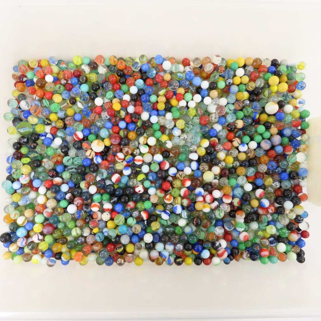 16 Pounds of Vintage & Modern Machine Made Marbles (1 of 18)