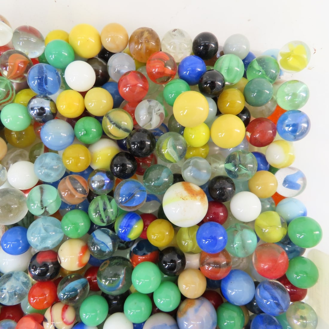 16 Pounds of Vintage & Modern Machine Made Marbles - 5