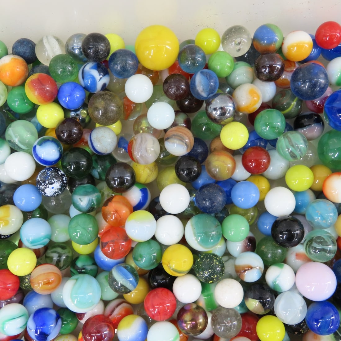 14 Pounds of Vintage & Modern Machine Made Marbles - 3