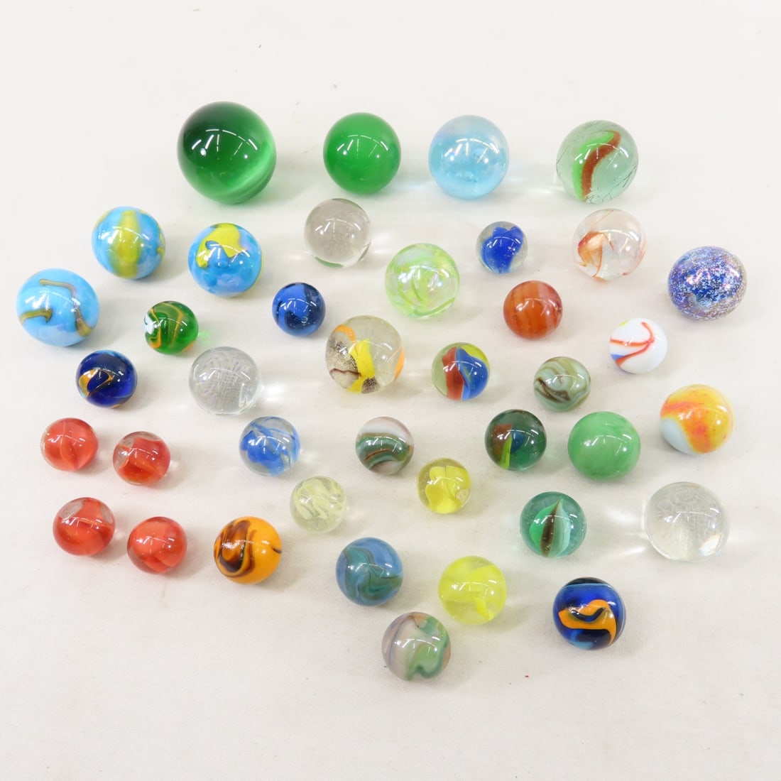 4 Handmade Modern Art Marbles with Stand for 3 - 15