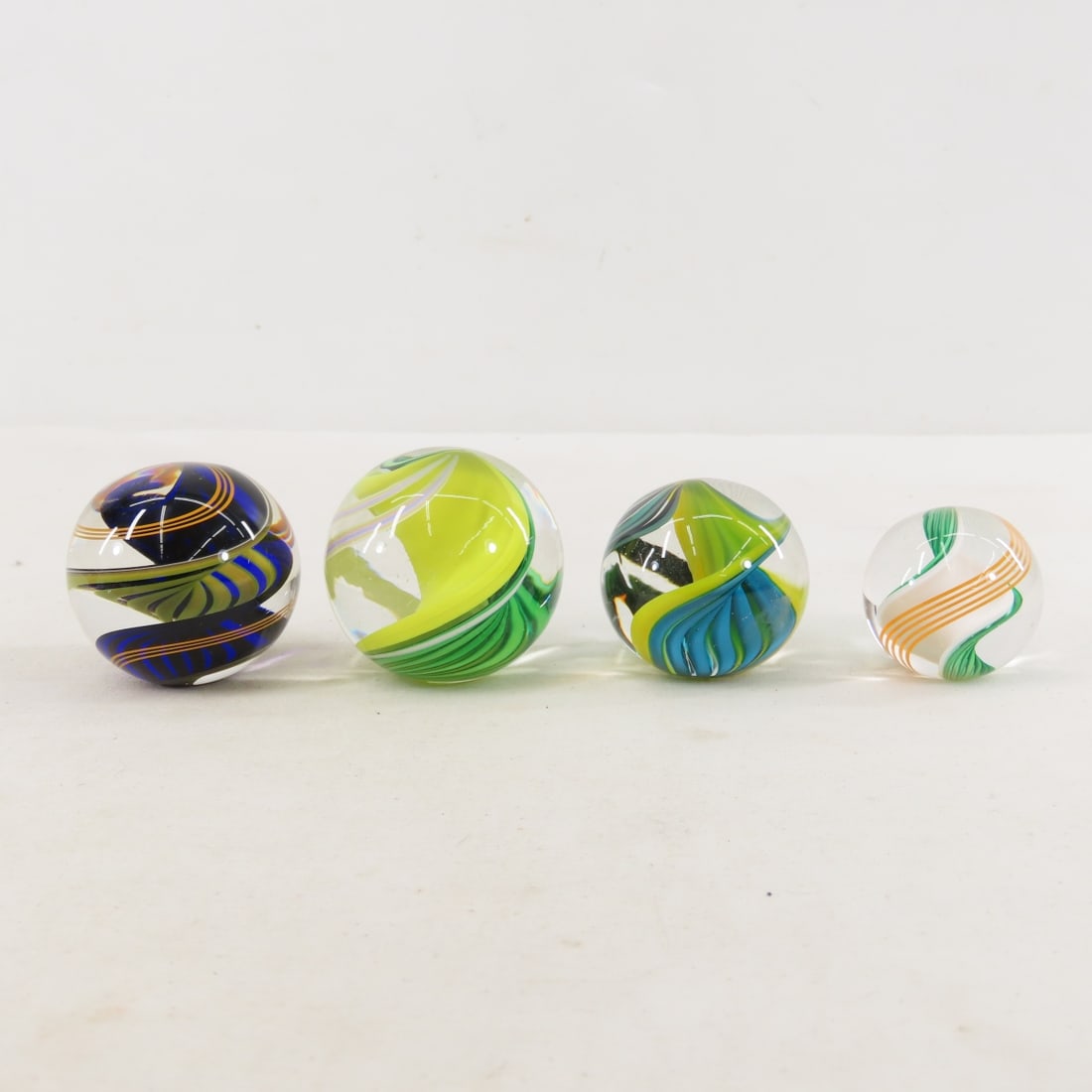 4 Handmade Modern Art Marbles with Stand for 3 - 4