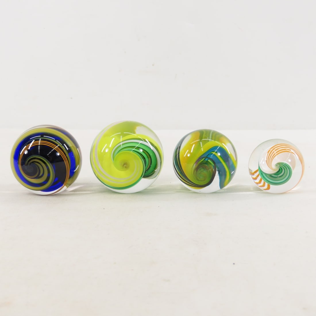 4 Handmade Modern Art Marbles with Stand for 3 - 7