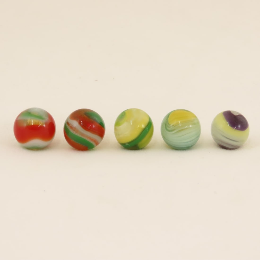 15 Akro Agate Popeye Marbles - 17