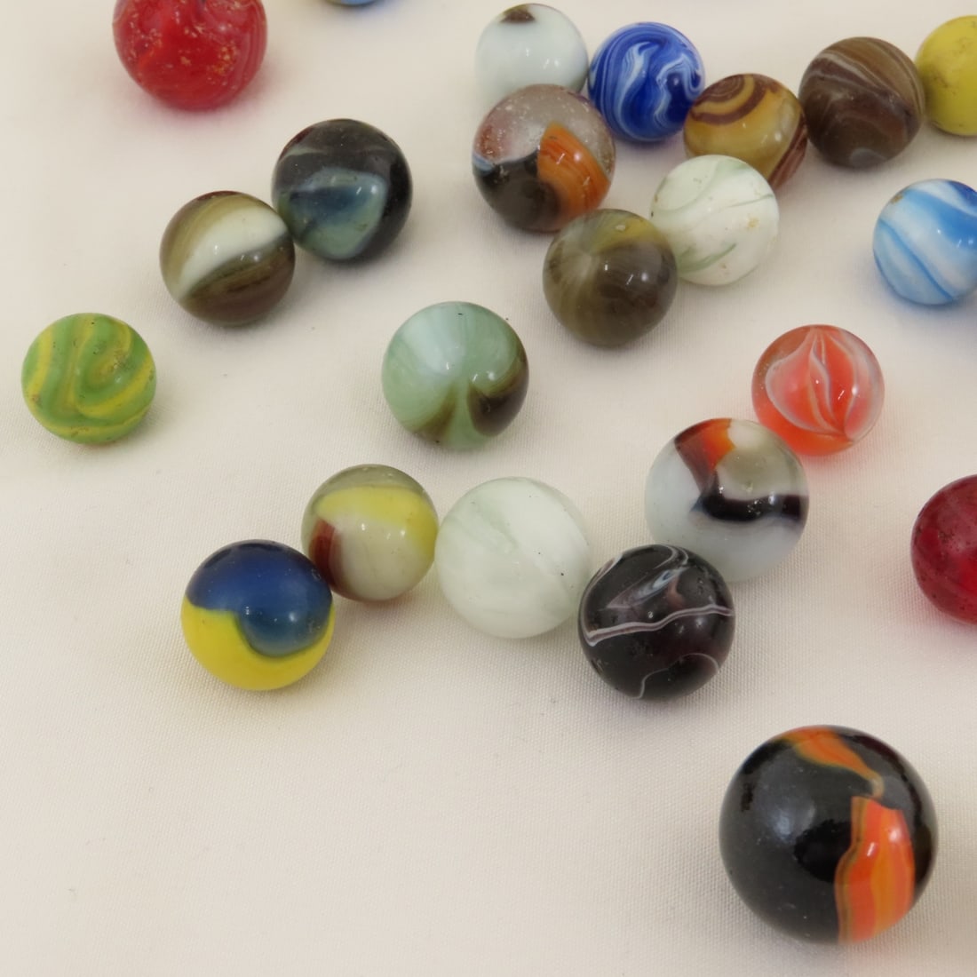Mixed Vintage Machine Made Marbles - 7