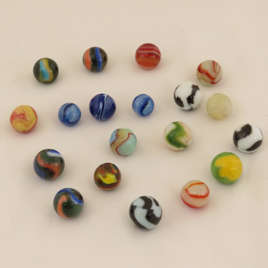19 Vintage Peltier Marbles - 5