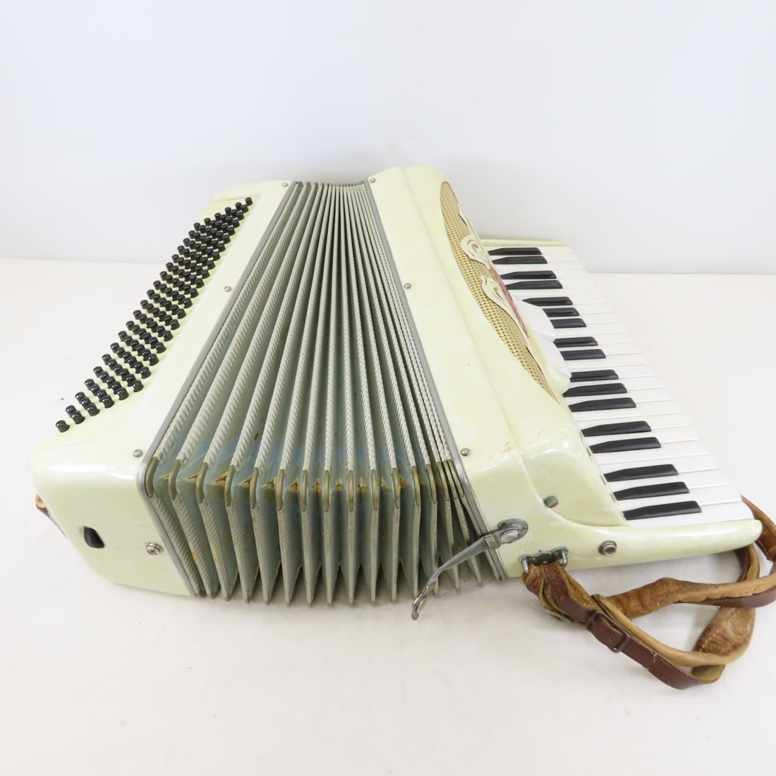 1950's Francini Italian Piano Accordion - 11