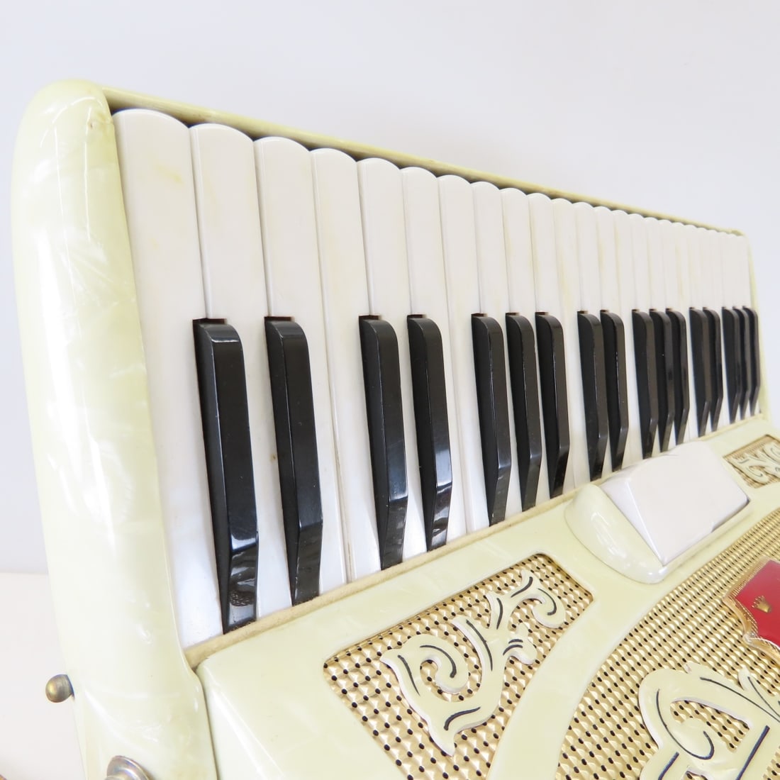 1950's Francini Italian Piano Accordion - 4