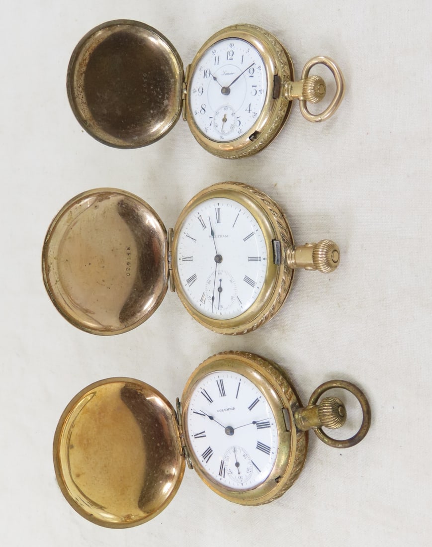 3 Antique Elgin Pocket Watches in Hunter Cases: 3 Antique Elgin Pocket Watches in Hunter Cases - non are working. 1) Late 1890's Columbia Pocket Watch, 6s, ever wind, SN# 4084983 in Philadelphia hunter case. 2) 1890's Swiss Lanier pocket watch, SN#