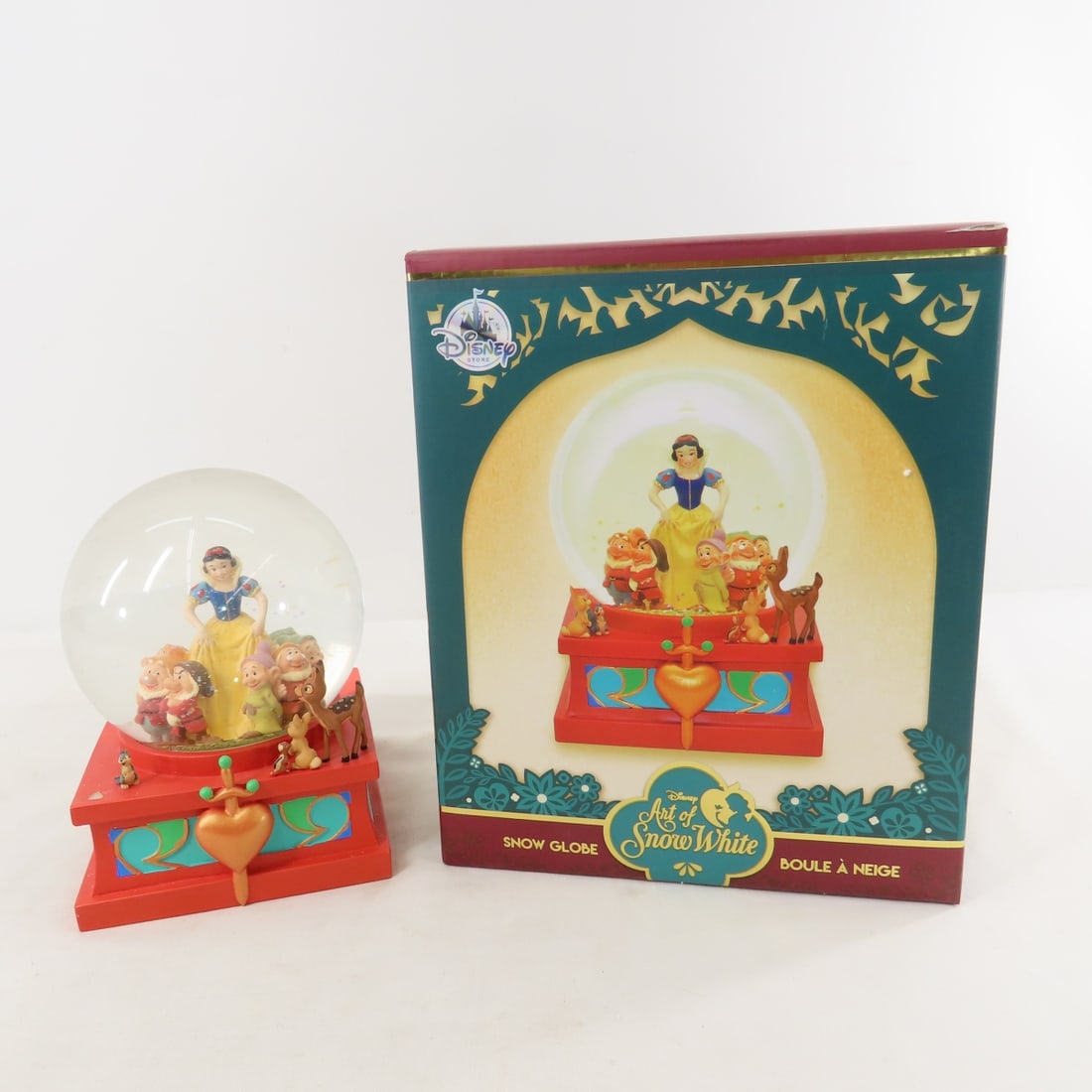 Disney Snow White & The Incredibles Snow Globes - 10