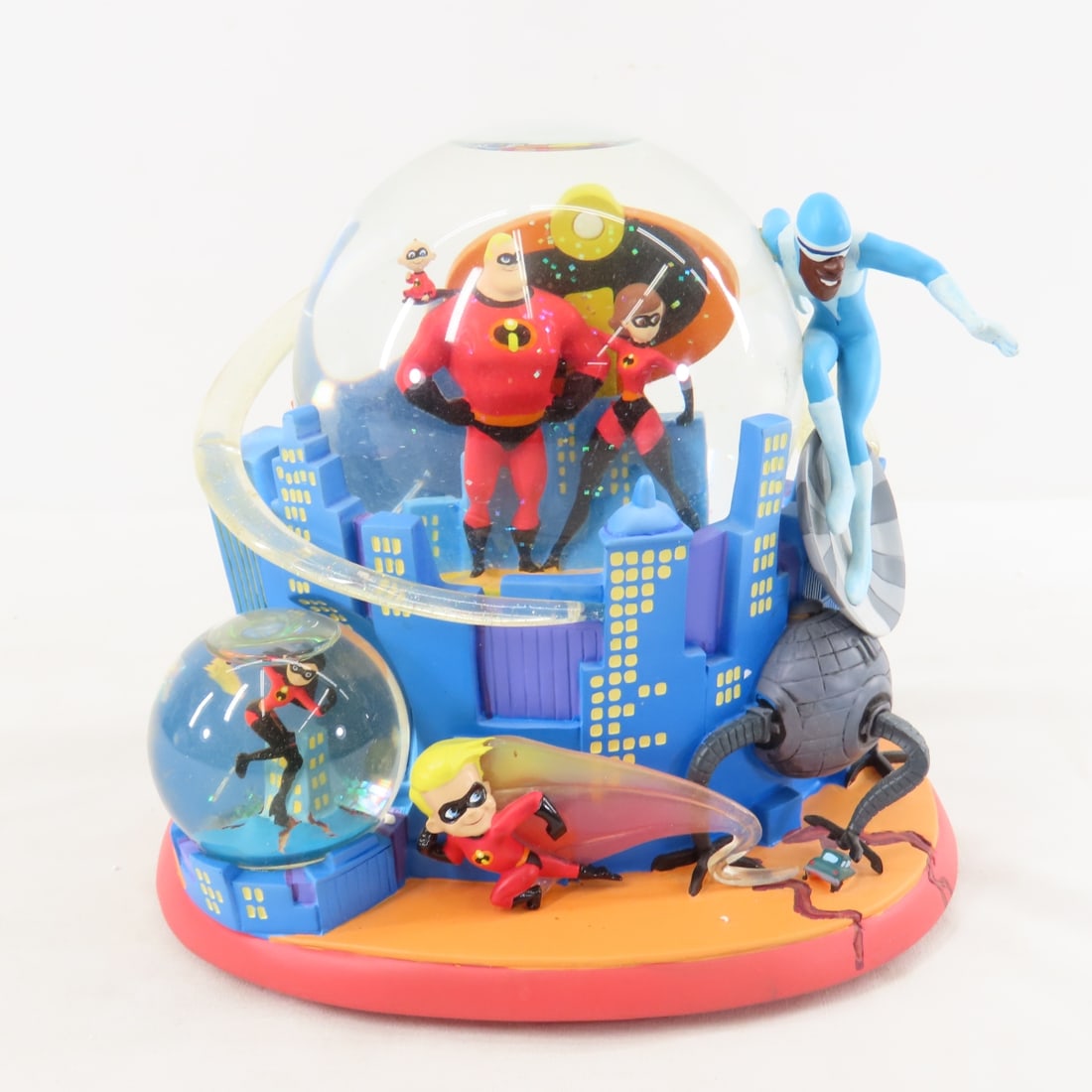 Disney Snow White & The Incredibles Snow Globes - 3