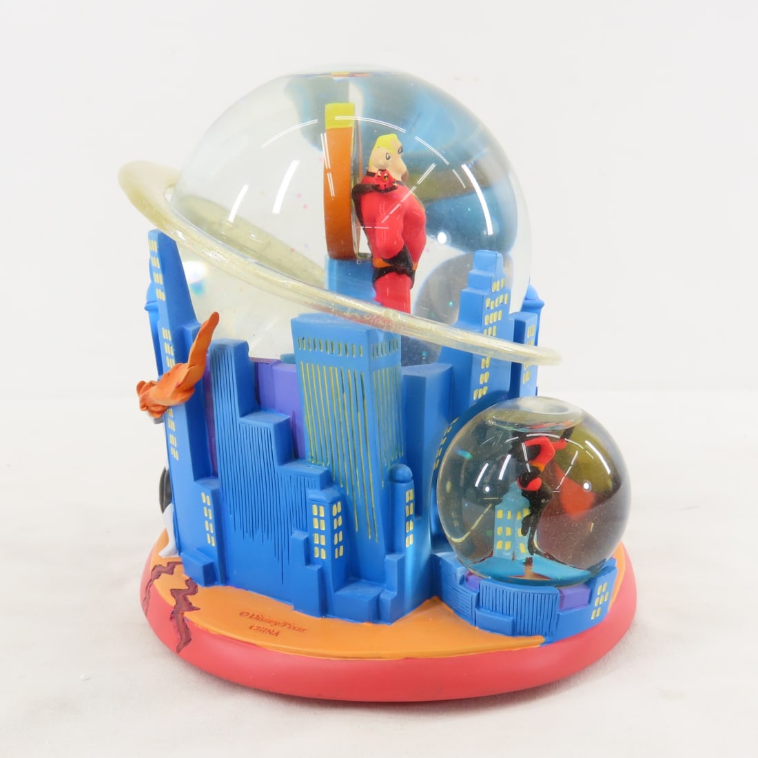 Disney Snow White & The Incredibles Snow Globes - 4
