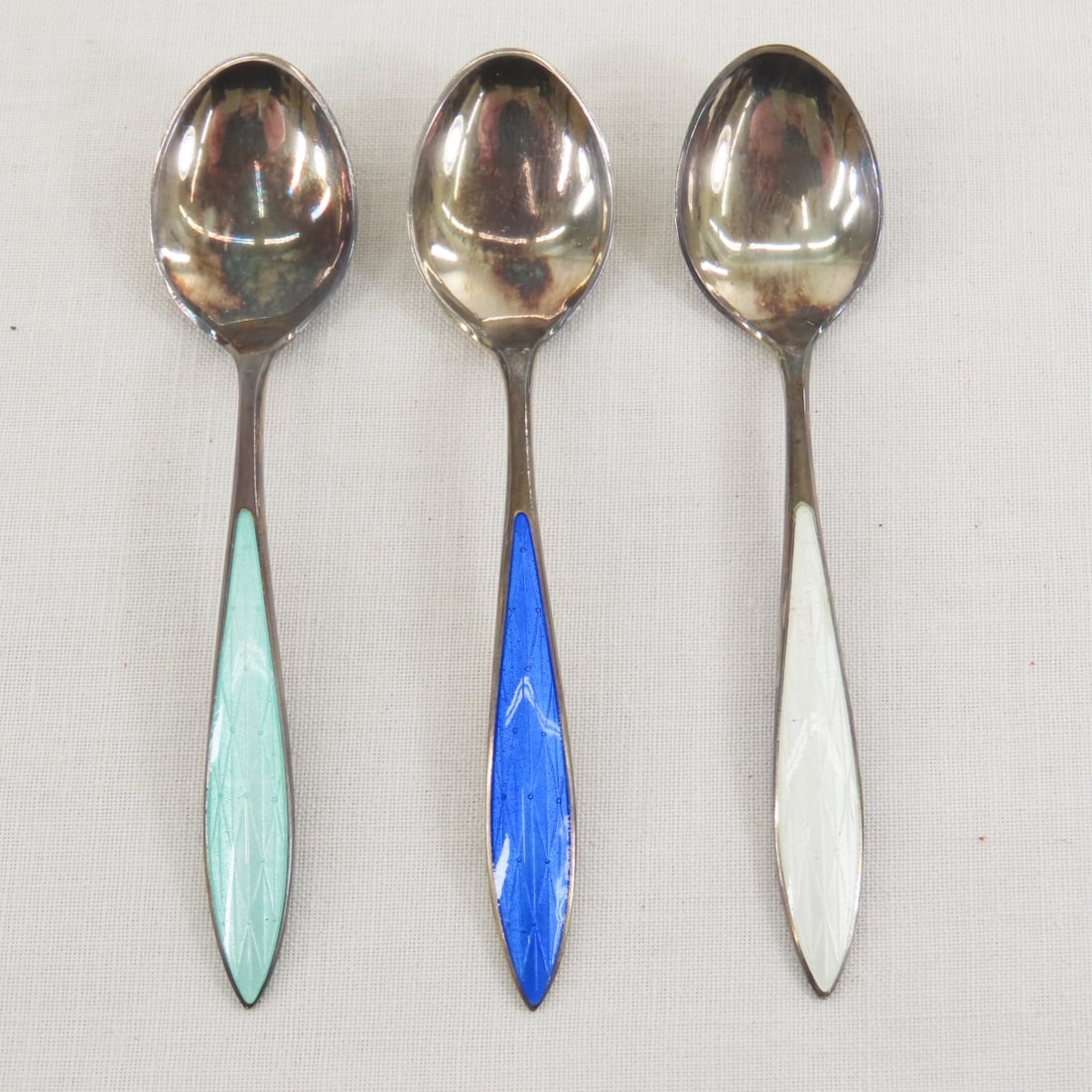 Norwegian Sterling Silver Guilloche 6 Spoon Set - 3