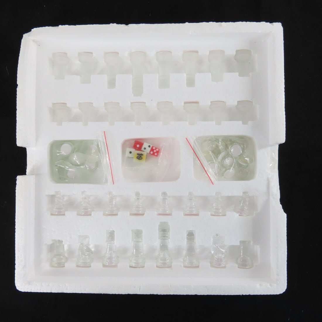 Renaissance Chess Set & 3 in 1 Game Set - 17