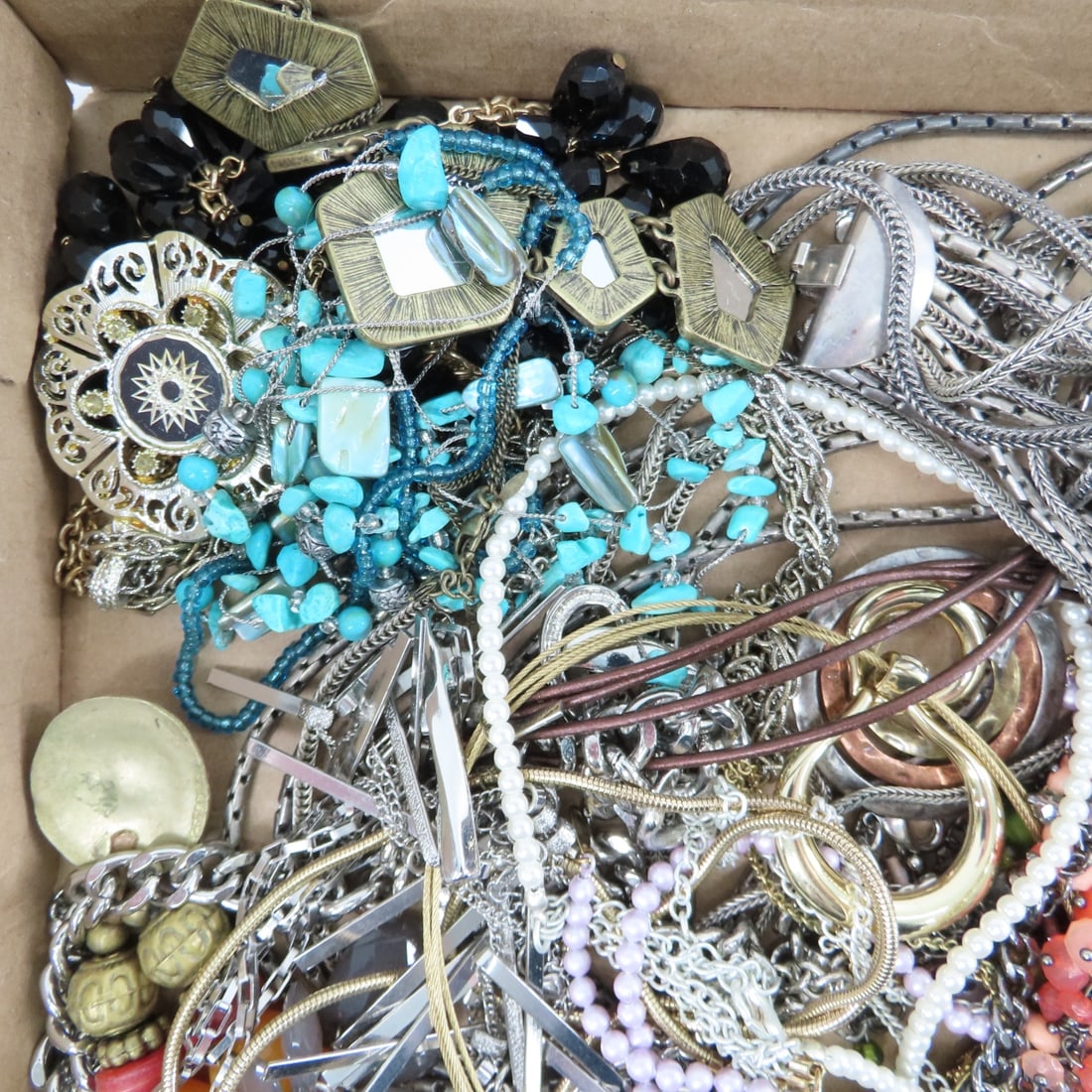 Modern Statement & Fashion Jewelry - 5