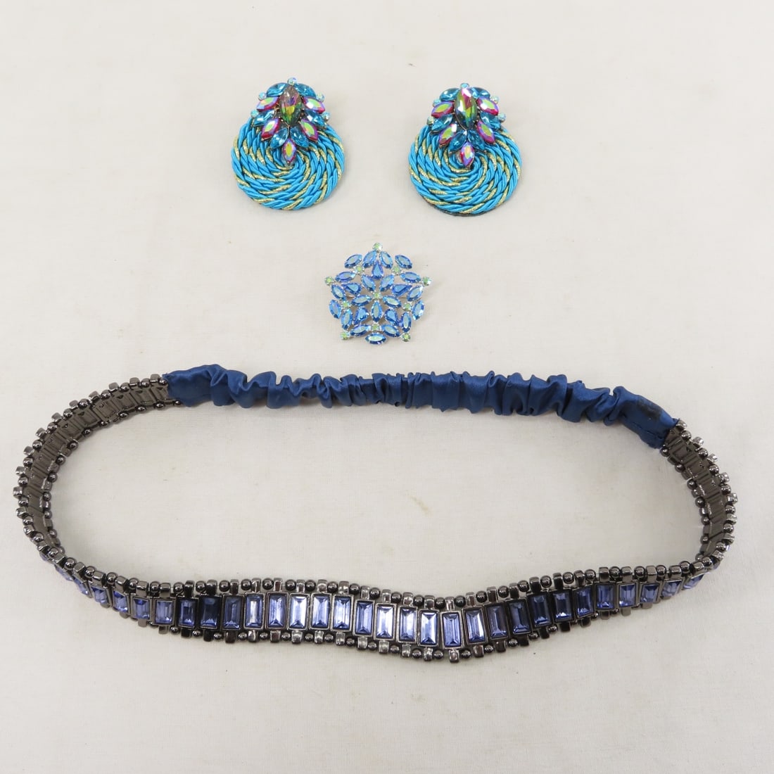 Vintage Faceted Glass Bead & Modern Jewelry - 12