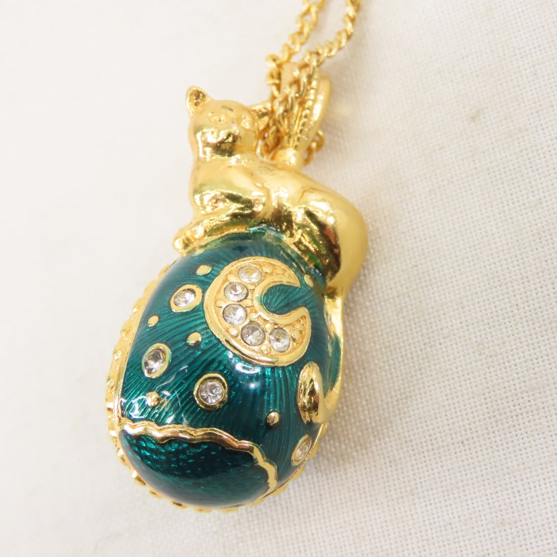 Vintage Faceted Glass Bead & Modern Jewelry - 9
