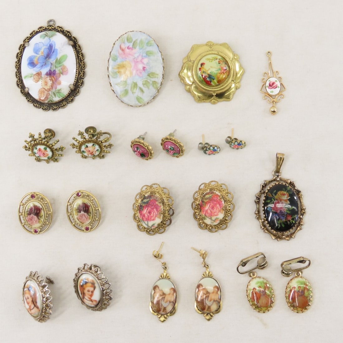 Vintage Cameo Style Pendants and Necklaces - 14