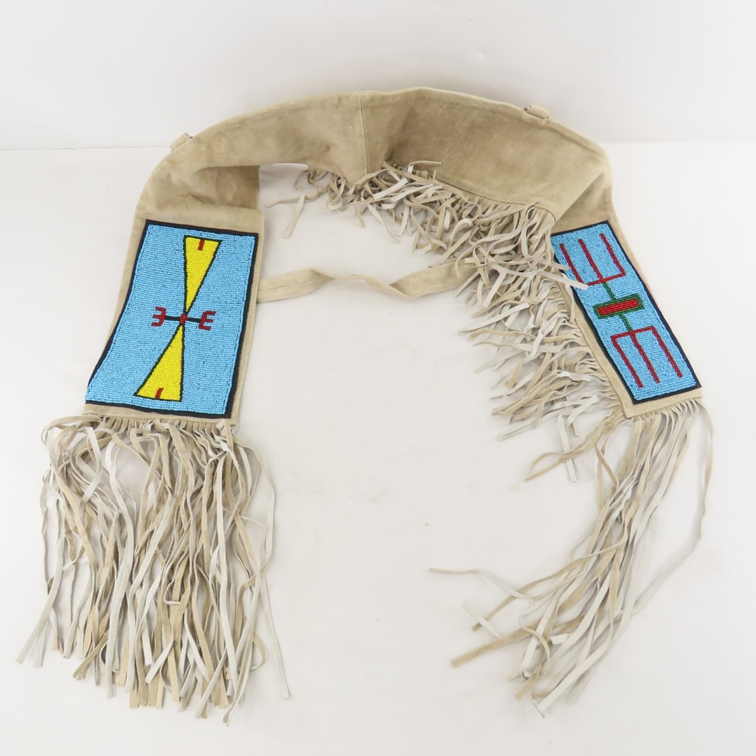 Native American Beaded & Fringed Rifle Scabbard (1 of 12)