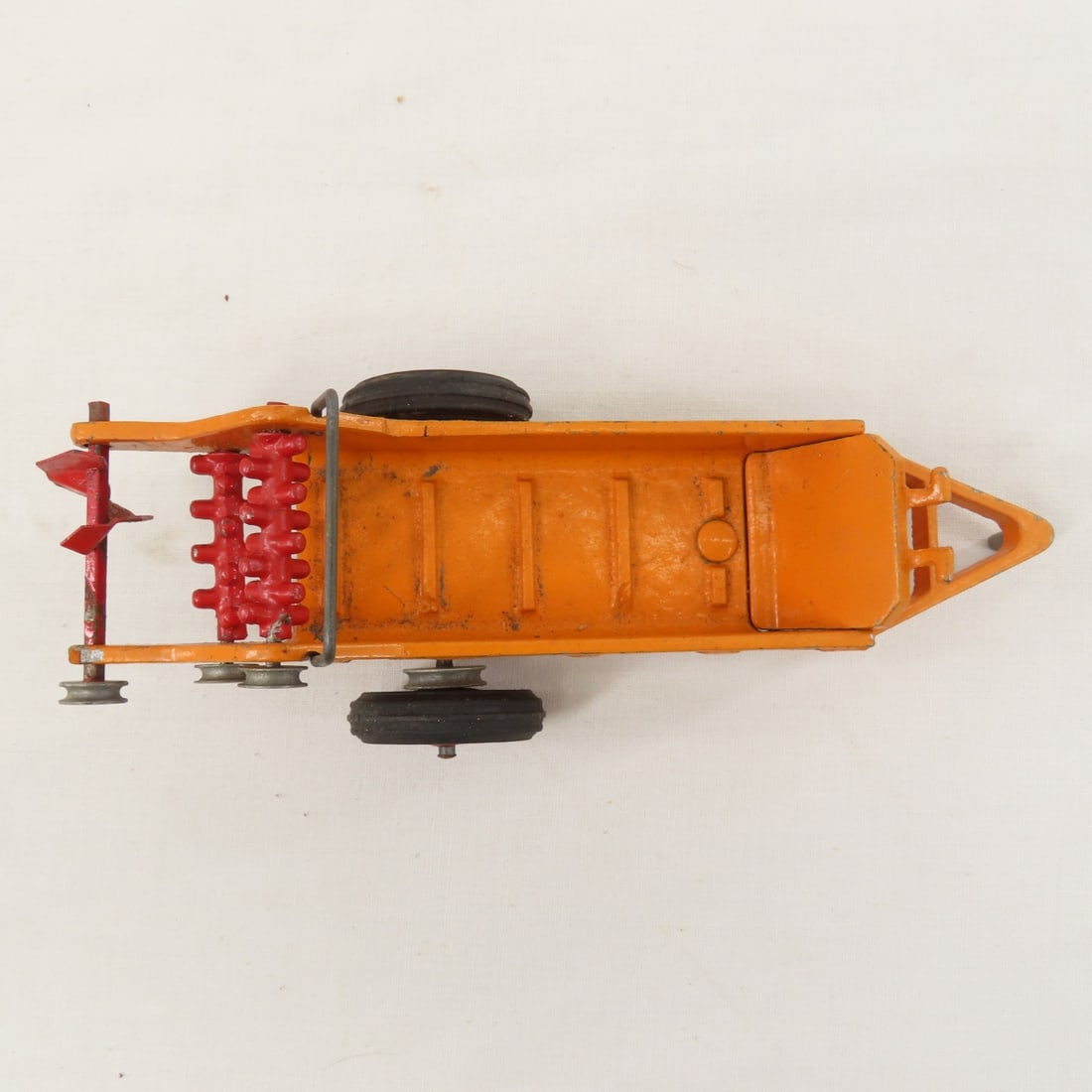Minneapolis- Moline Tractor Spreader 9834 - 10