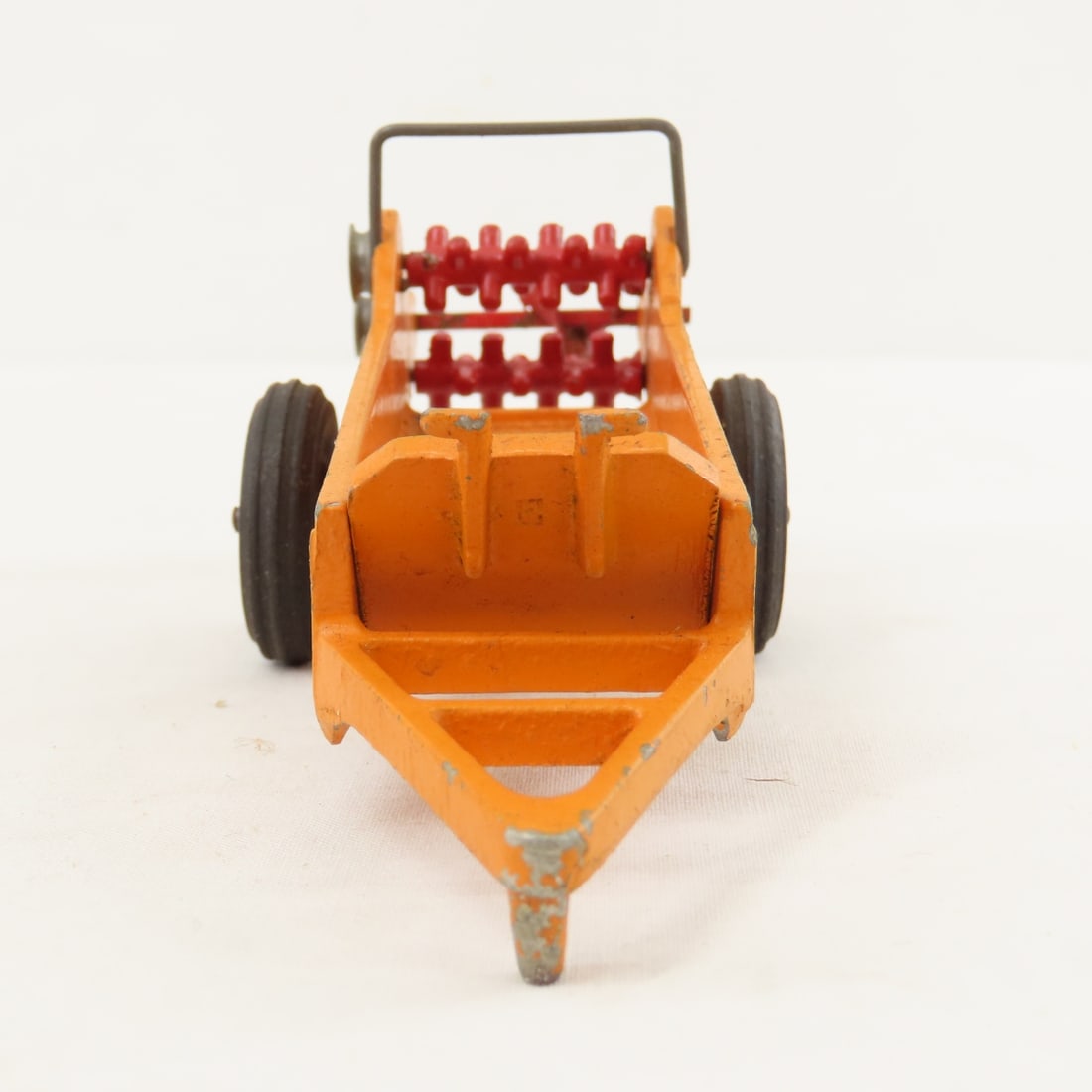 Minneapolis- Moline Tractor Spreader 9834 - 9