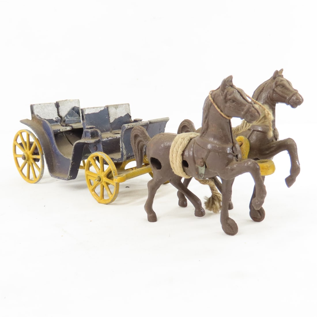 Stanley Toys Cast Metal Horse & Carriage - 8