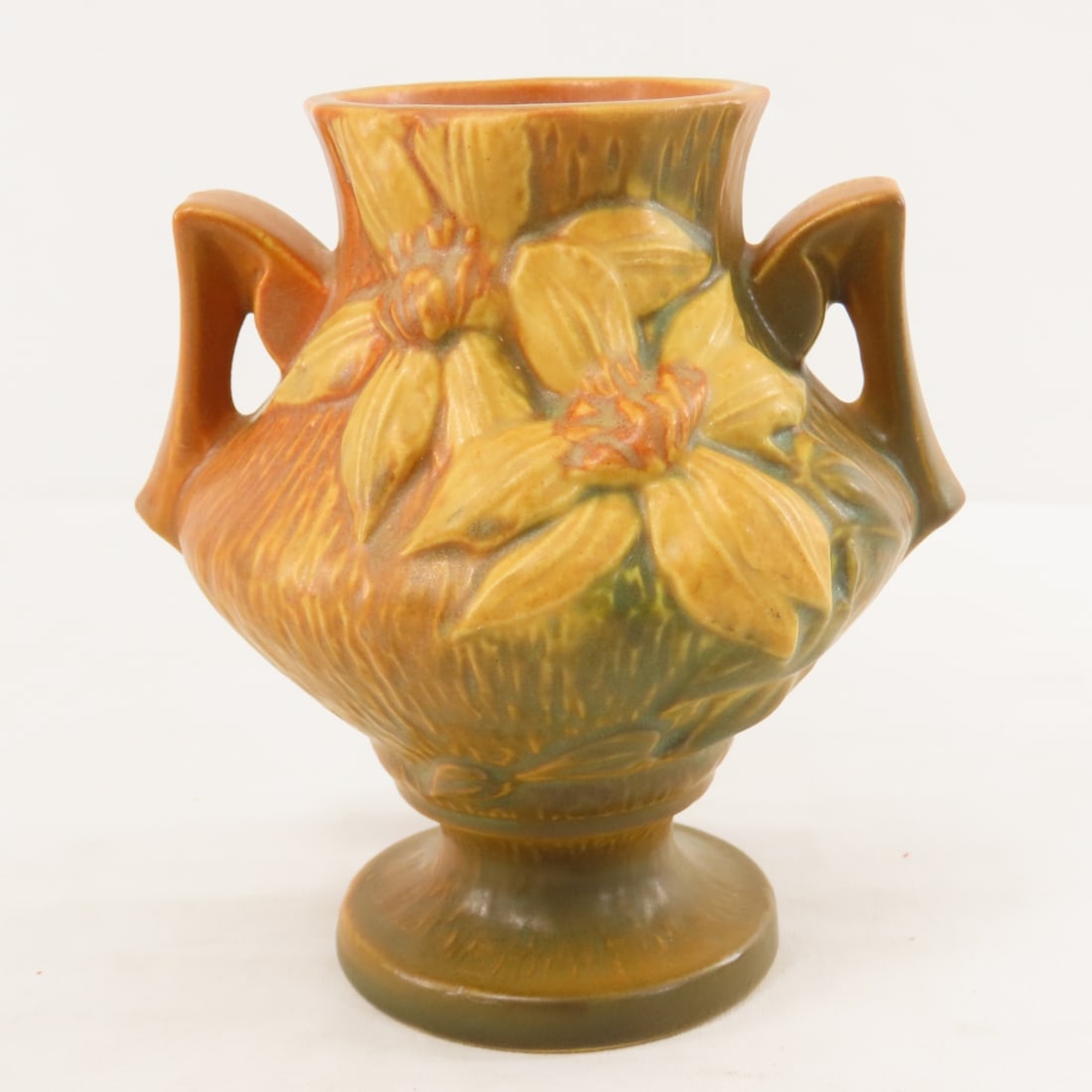 Roseville Columbine, Freesia & Clematis Vases - 10