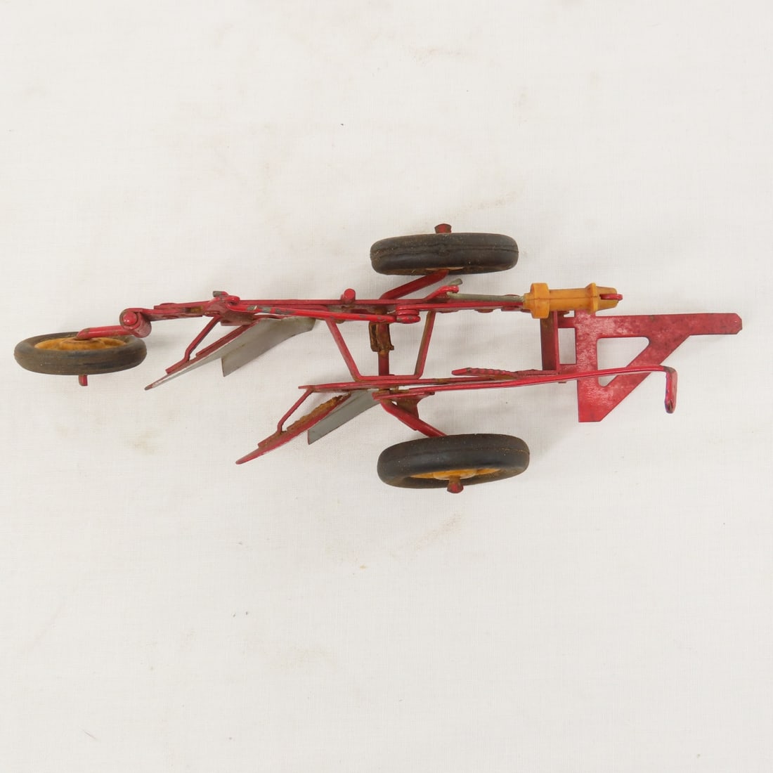 Minneapolis-Moline Hi-Klearance Plow - 10
