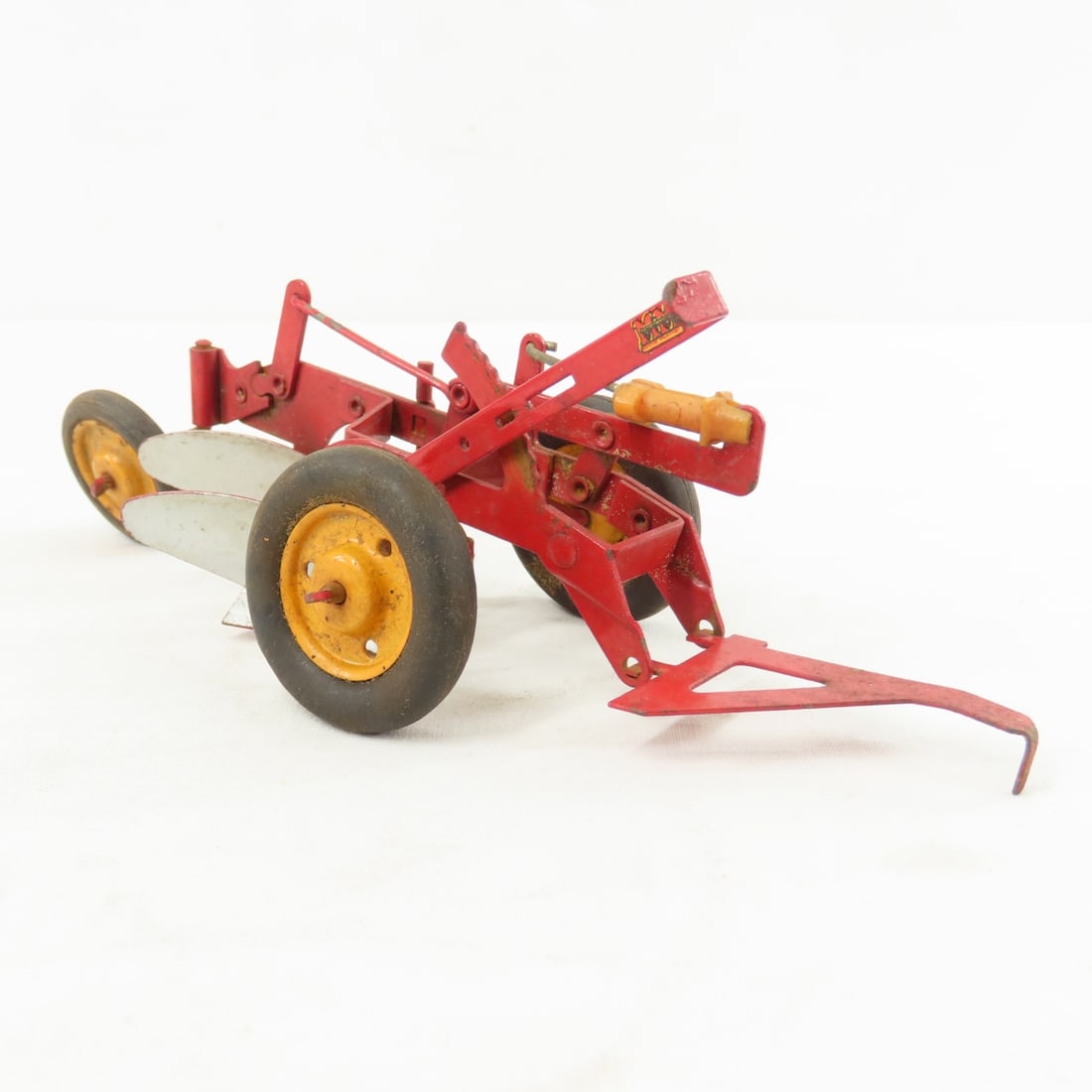 Minneapolis-Moline Hi-Klearance Plow - 8
