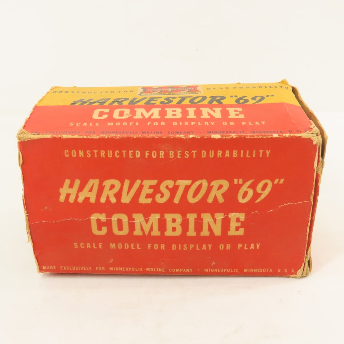 Minneapolis- Moline Harvestor "69" Combine 9831 - 17