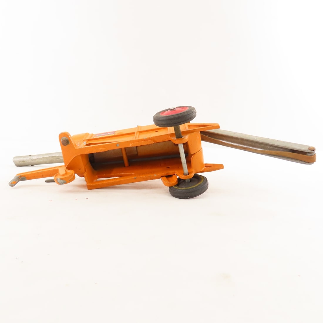 Minneapolis-Moline Corn Sheller - 11