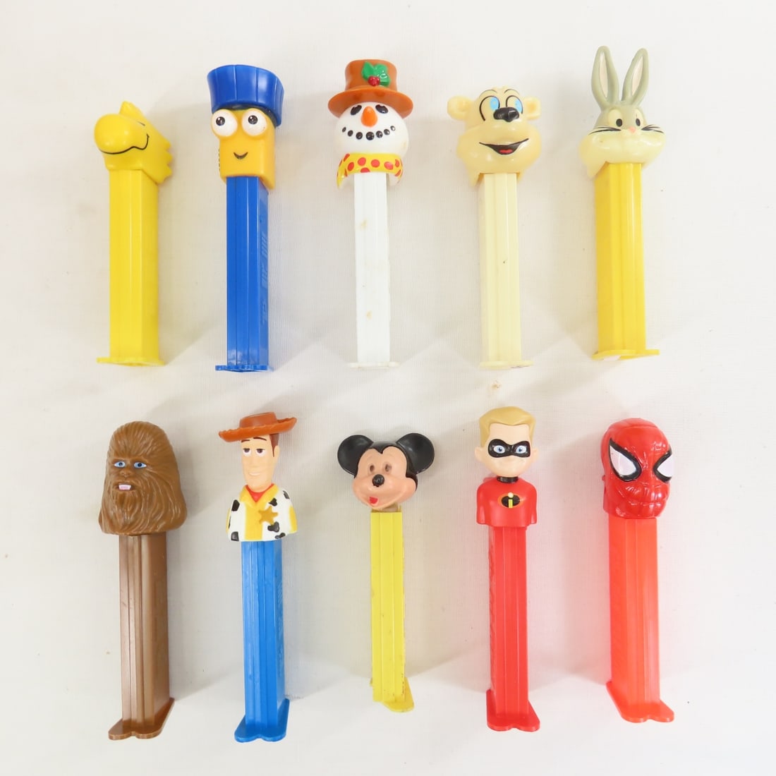 300 Loose PEZ Dispensers- Cartoons, Star Wars - 3