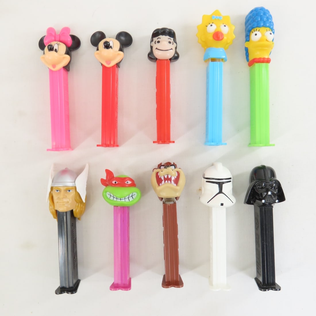 300 Loose PEZ Dispensers- Cartoons, Star Wars - 6