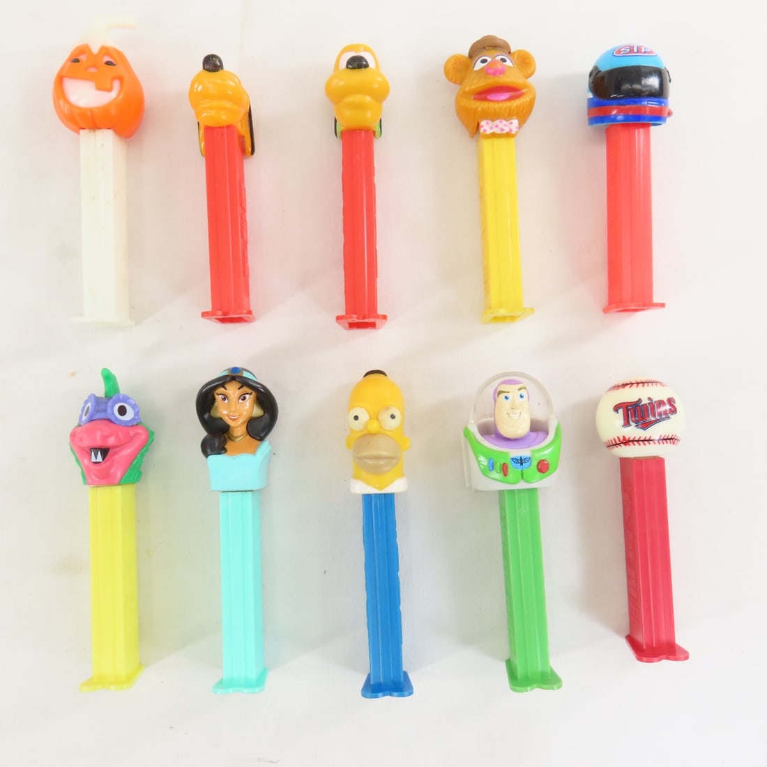 300 Loose PEZ Dispensers- Simpson's, Disney, Other - 7