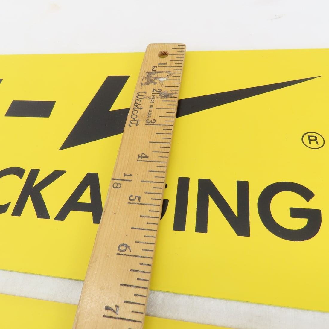 Harley Davidson, Handi-Chek & Int'l Tools Signs - 5