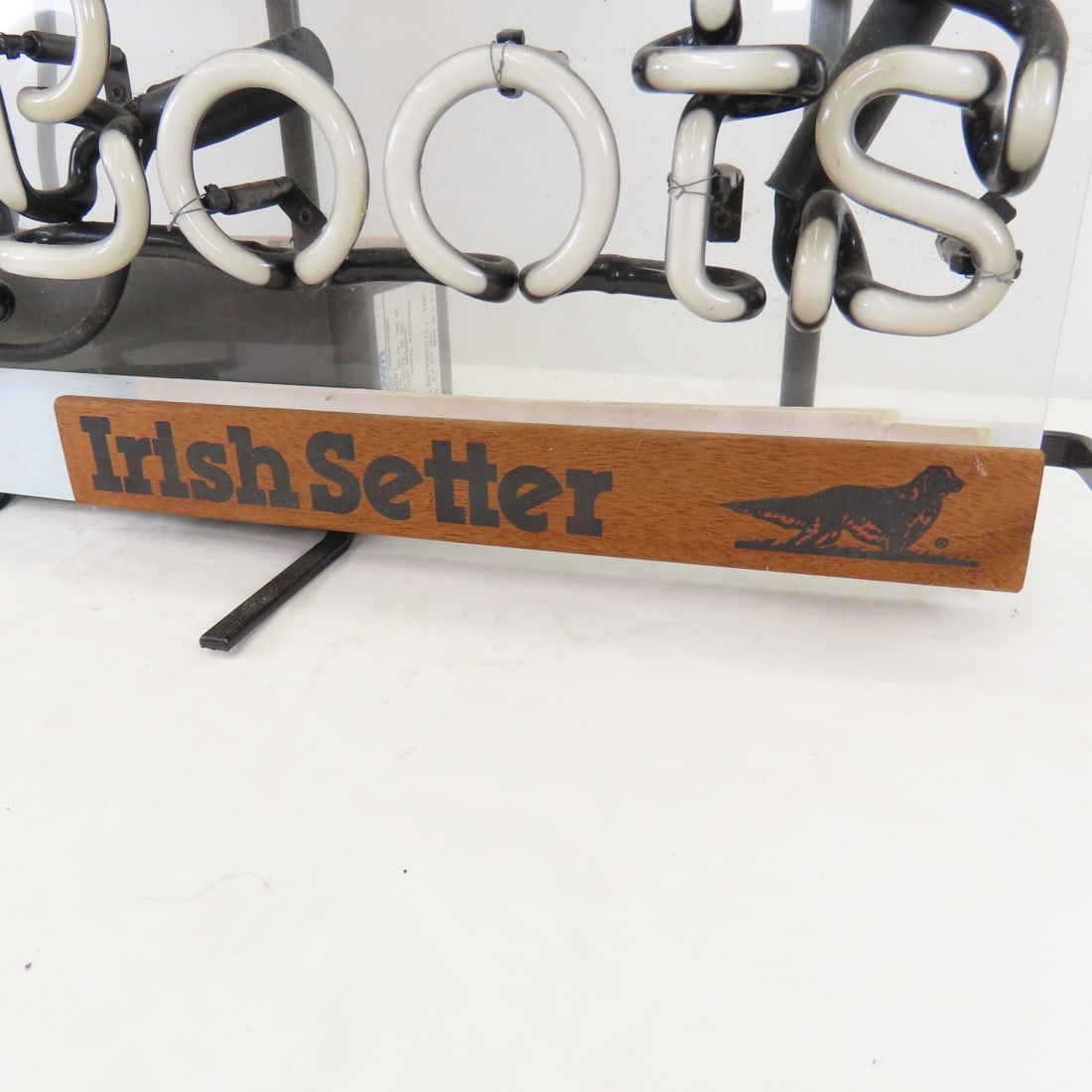 "Irish Setter Sports Boots" Neon Sign - works - 5
