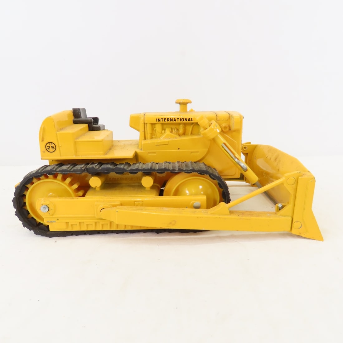 ERTL TD25 Crawler, Cast Iron Repros & Folkart Car - 9