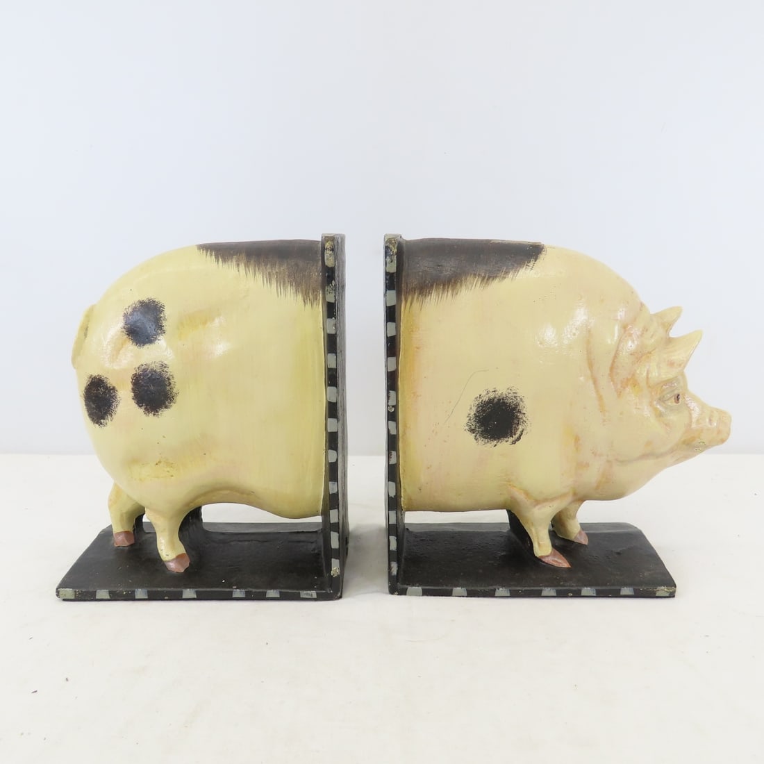 Dept 56 Cast Iron Pig Bookends, Folkart Coffee Pot - 2