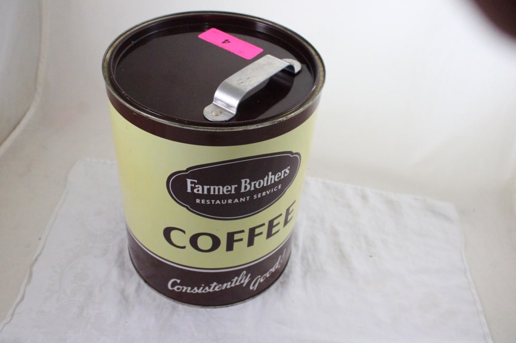 Farmer Brothers Restaurant 15 Lb. Coffee Tin Can: Farmer Brothers Restaurant 15 Lb. Coffee Tin Can - 11" x 8" x 8". 2 Lbs. All information and photos are intended to be as accurate as possible, but errors are possible. No item may be