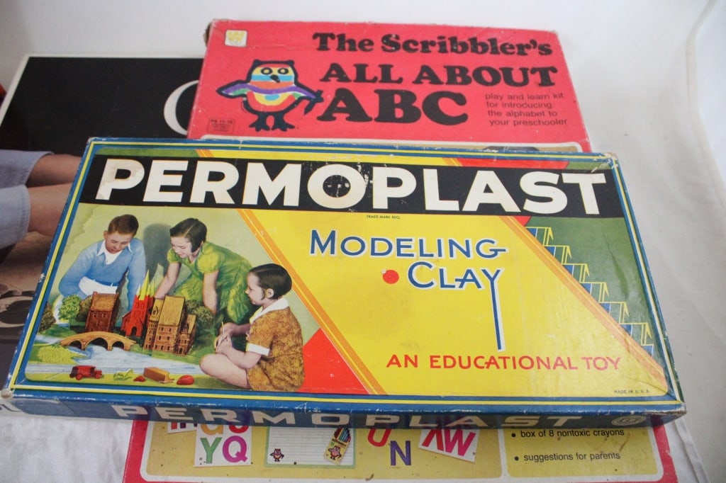 Vintage Games Ouija Board Parker Bros. and More - 8