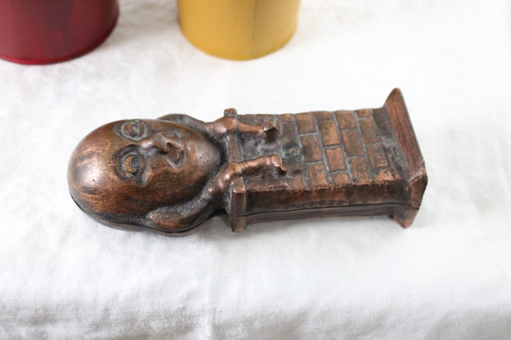 Antique Humpty Dumpty Bronze Cast Iron Bank & More - 4