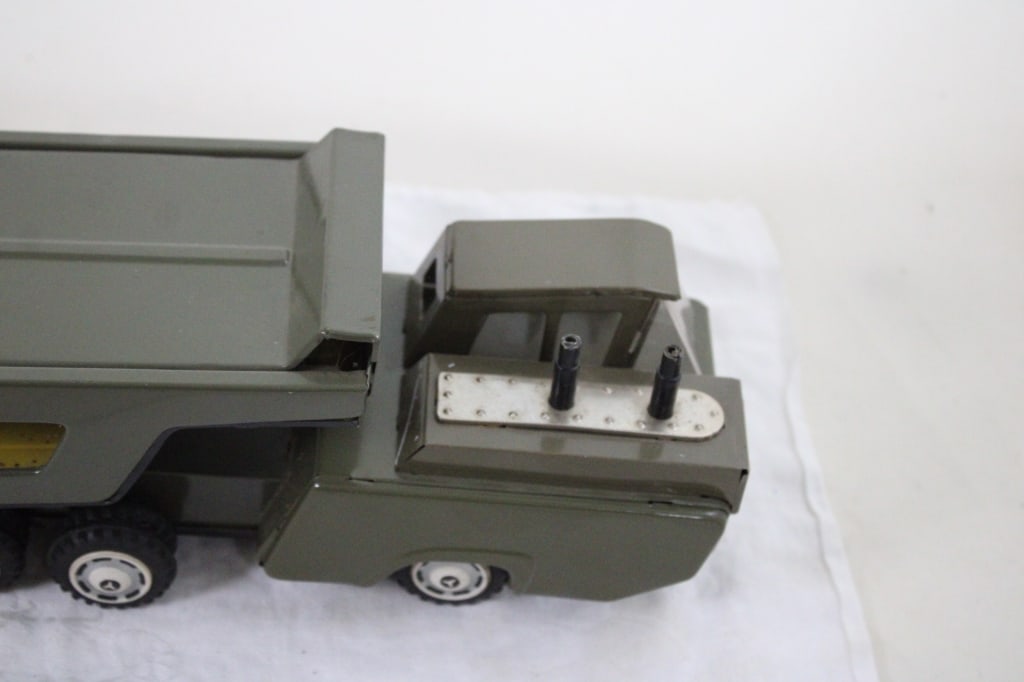 Military Tin Friction Car Carrier Hauler Japan - 2