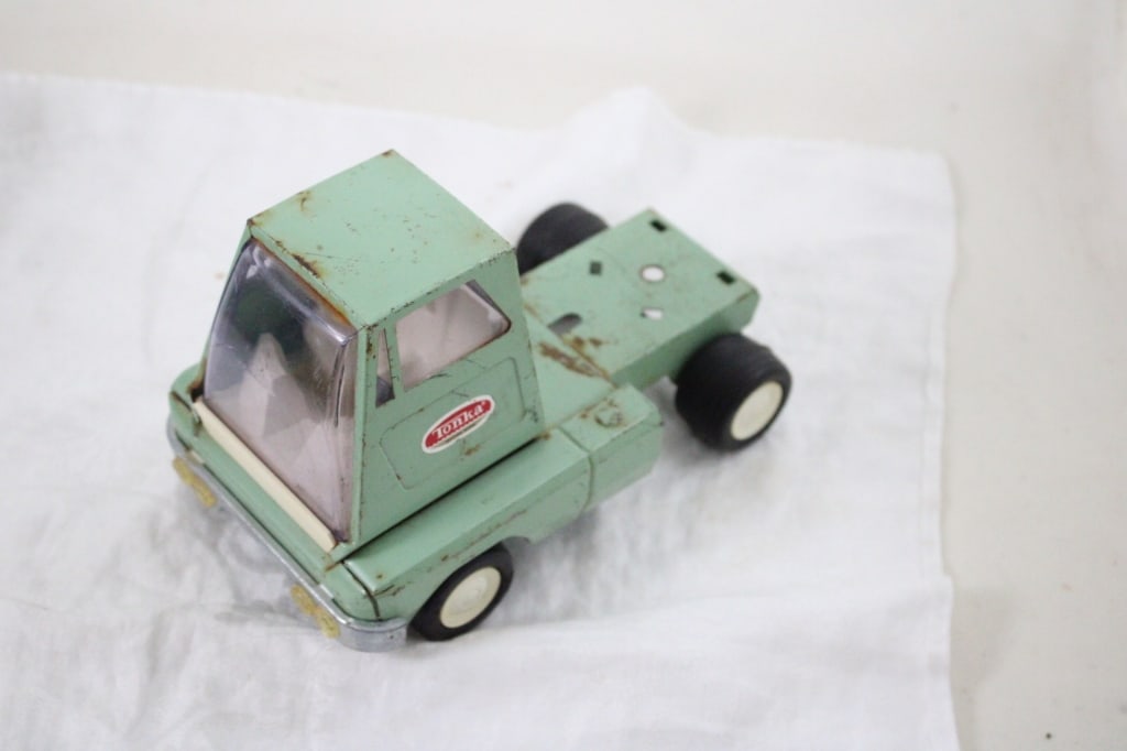 Tonka Pressed Steel Car Carrier Hauler - 12