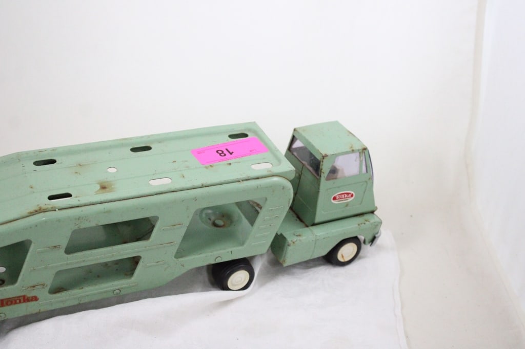 Tonka Pressed Steel Car Carrier Hauler - 7