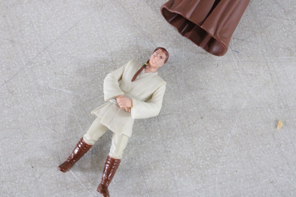 6 Star Wars 4.5" Hasbro & Kenner Figures - 7